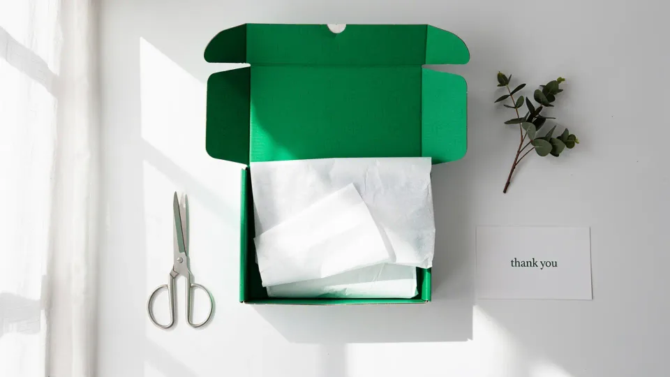 Branded mailer boxes for e-commerce unboxing — DTC shipping packaging